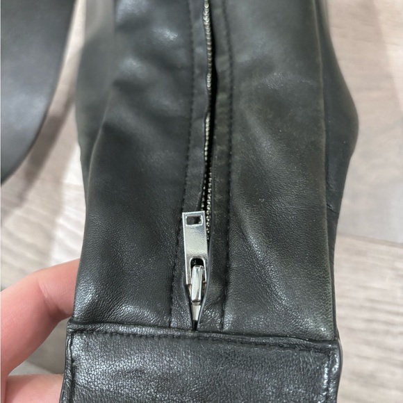 COS LEATHER SWING BAG | BLACK - Picture 3 of 12